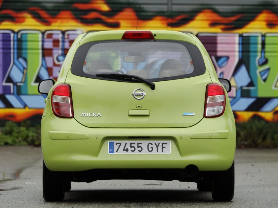  Nissan Micra 5-Door (K13) 2010 года  (фото 3 из 26)